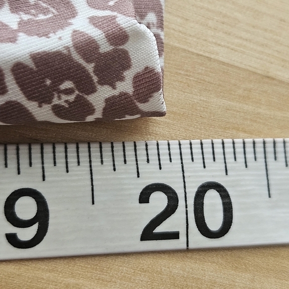 Jaclyn Smith Womens 2pc Animal Print Pajama Set Size 2X & 3X - Picture 10 of 11